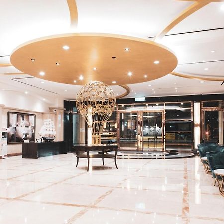 Hometel Hotel Kaohsiung Exterior photo