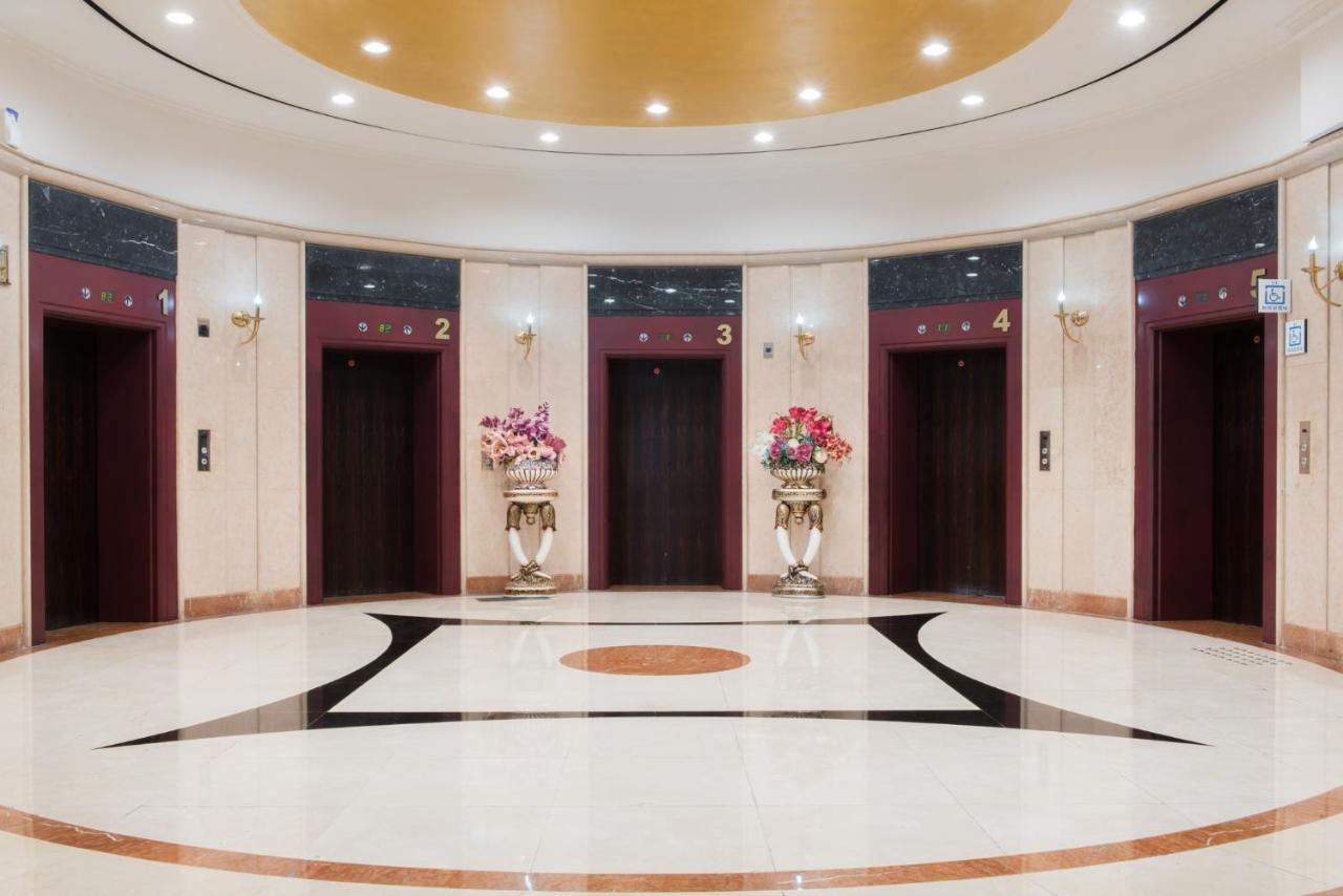 Hometel Hotel Kaohsiung Exterior photo